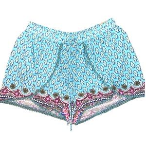 Hollister boho print shorts NWT, perfect for summer, pool, beach cover up, XS